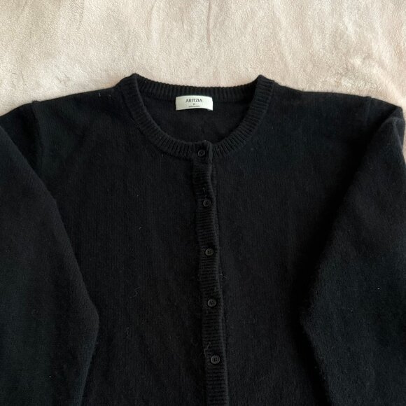 Never worn Aritzia black cashmere cardigan - Picture 5 of 6